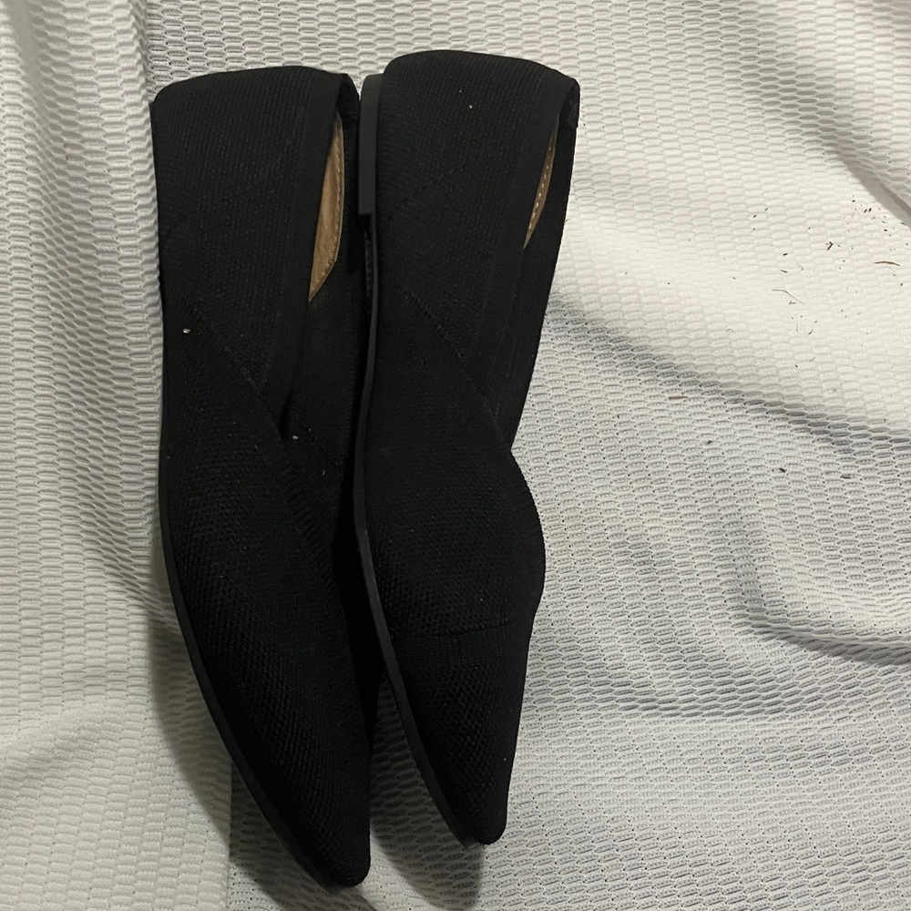 Kelly & Katie Black Pointed-Toe Flats - Picture 7 of 7